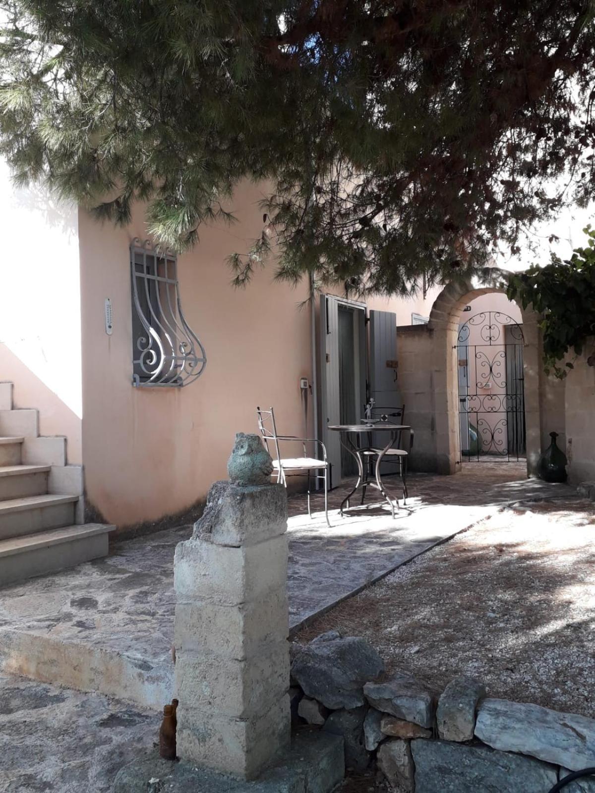 Masseria Due Torri Monopoli Bilik gambar