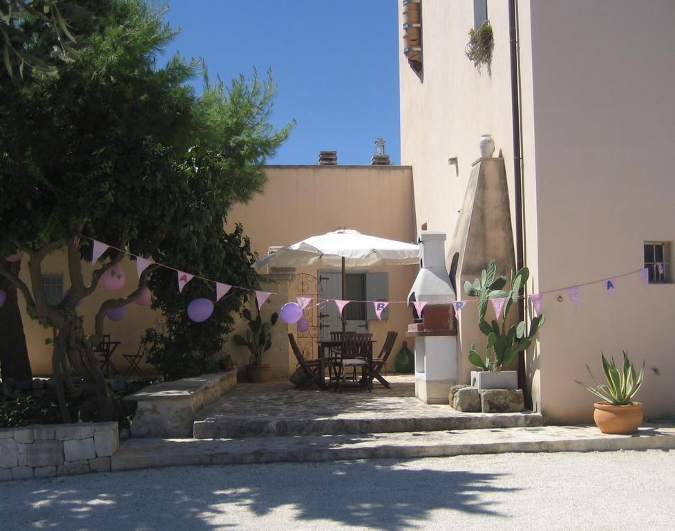 Masseria Due Torri Monopoli Bilik gambar